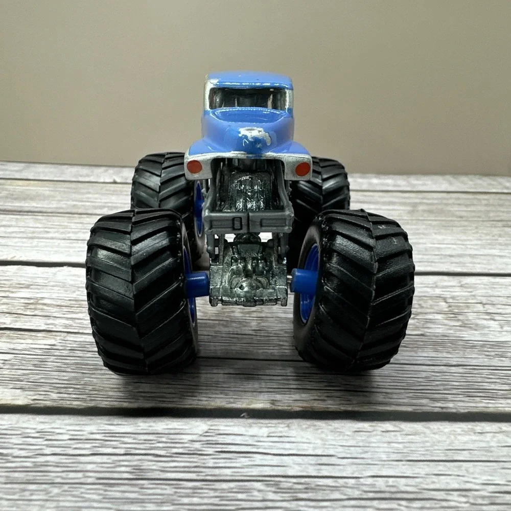 Hot Wheels monster jam